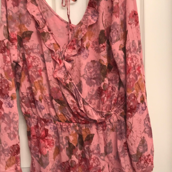 Mossimo Supply Co. Tops - Beautiful floral tunic